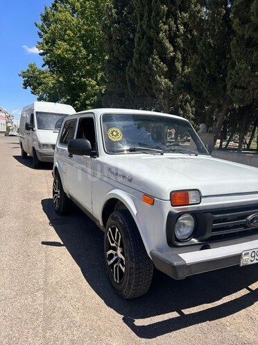 LADA (VAZ) Niva-4