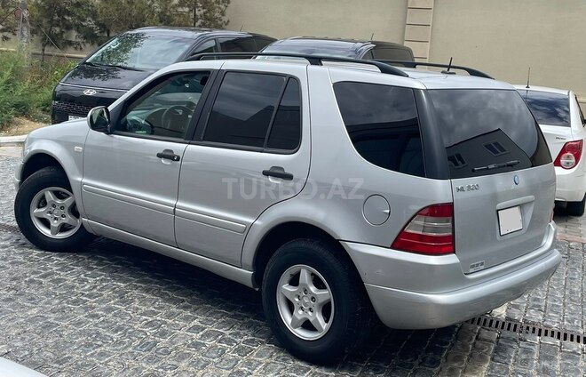 Mercedes ML 320-4
