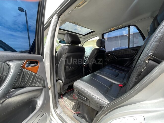 Mercedes ML 320-15