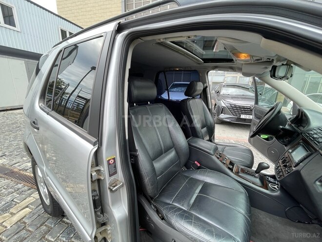 Mercedes ML 320-13