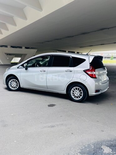 Nissan Note-9