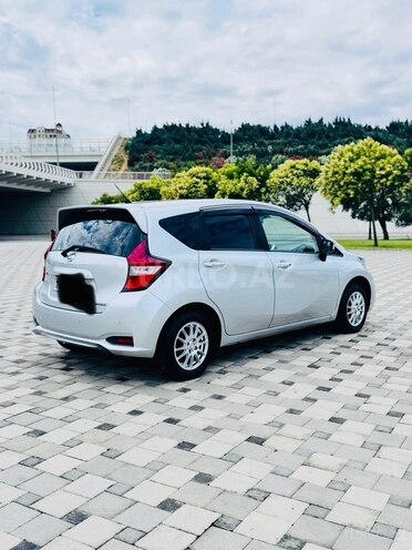 Nissan Note-4