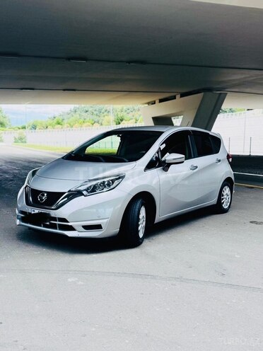 Nissan Note-8
