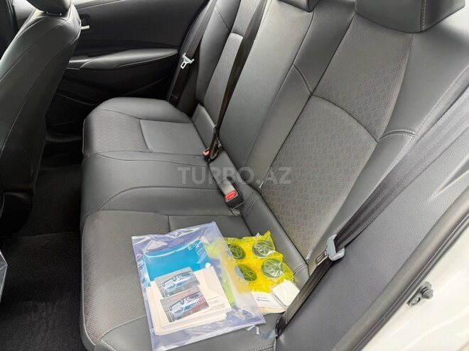 Toyota Corolla-10