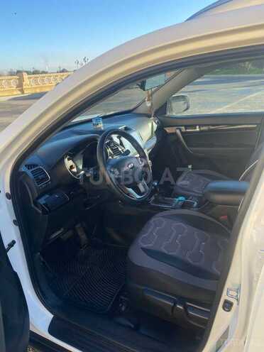 Kia Sorento-12