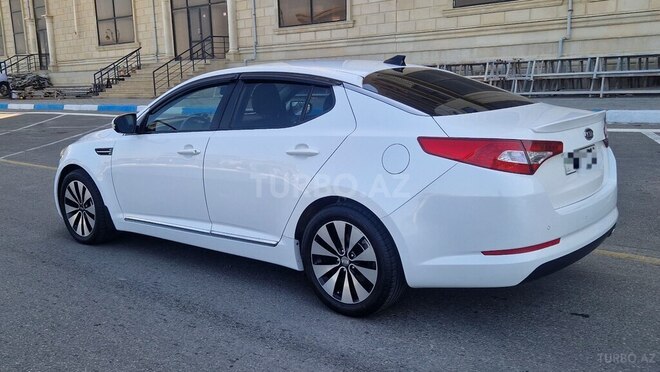 Kia Optima-11