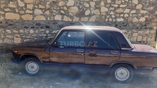 LADA (VAZ) 2107-5