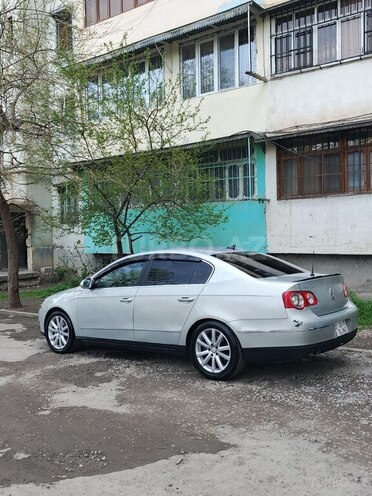 Volkswagen Passat-4