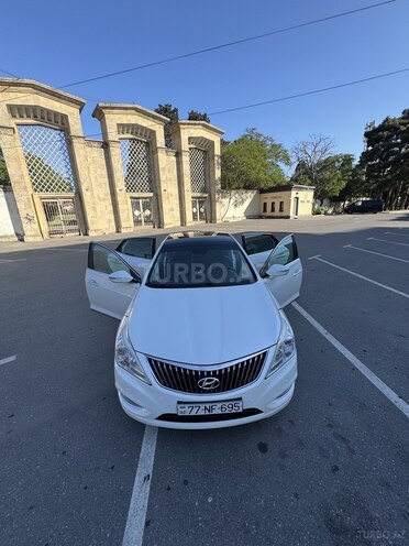 Hyundai Grandeur-1