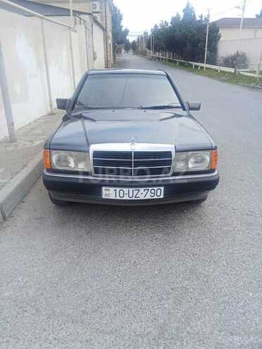 Mercedes 190-1