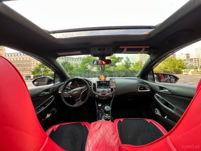 Chevrolet Cruze-9