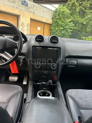 Mercedes ML 350 4MATIC-3