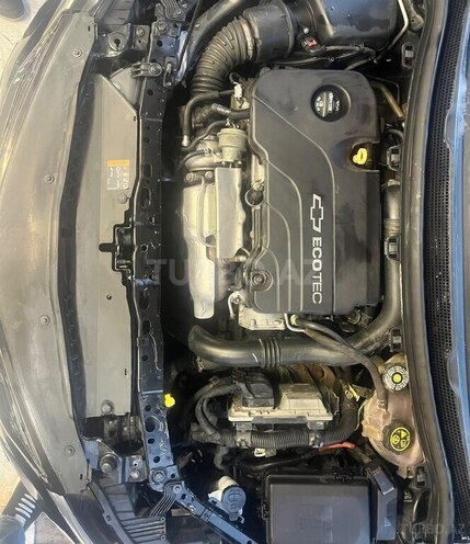 Chevrolet Cruze-11