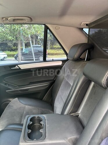 Mercedes ML 350 4MATIC-18