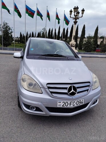 Mercedes B 170-1