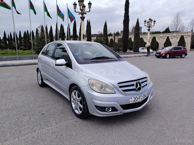 Mercedes B 170-2