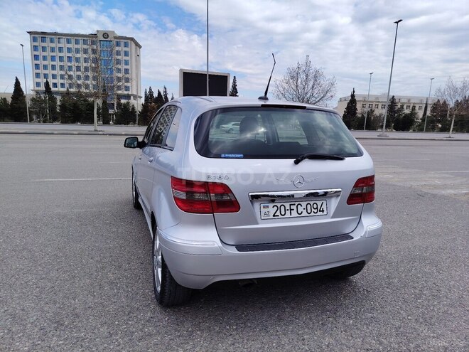 Mercedes B 170-5