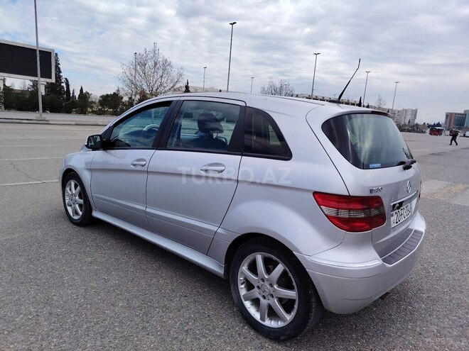 Mercedes B 170-6