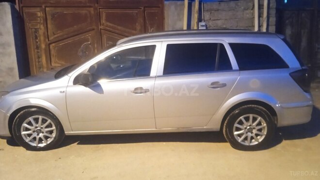Opel Astra-2