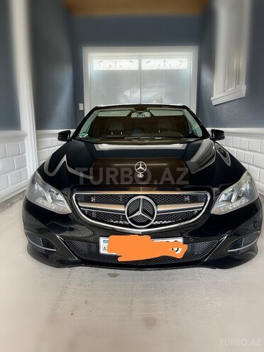 Mercedes E 220-1