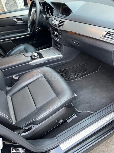 Mercedes E 220-5