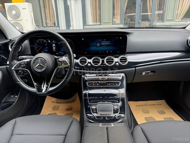 Mercedes E 300 e 4MATIC-9