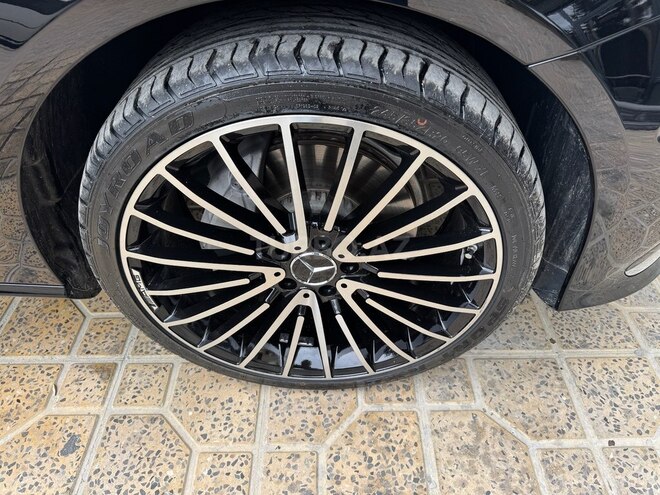 Mercedes E 300 e 4MATIC-8