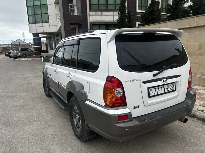 Hyundai Terracan-10