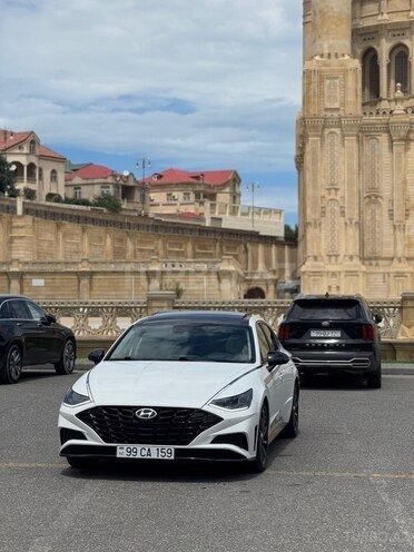 Hyundai Sonata-2