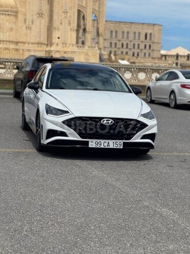 Hyundai Sonata-1