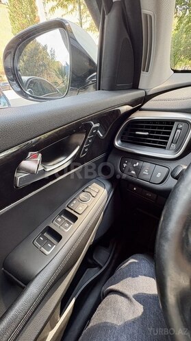 Kia Sorento-14