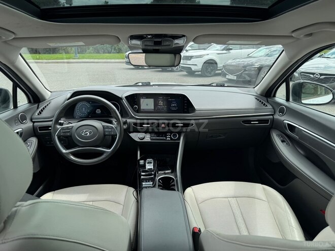 Hyundai Sonata-8