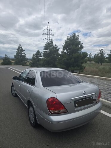 Nissan Sunny-3