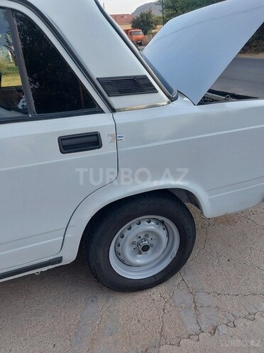LADA (VAZ) 2107-4
