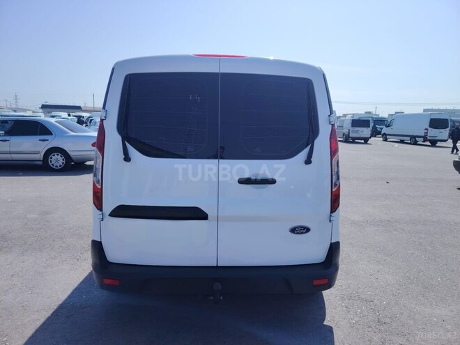 Ford Transit Connect-5