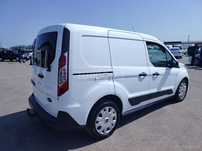 Ford Transit Connect-4