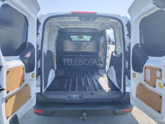 Ford Transit Connect-10