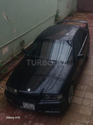 BMW 320-13