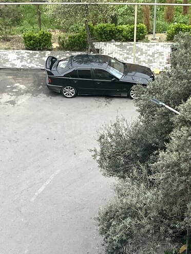 BMW 320-14