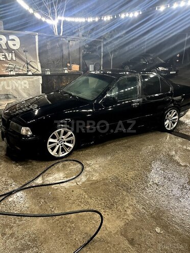 BMW 320-16