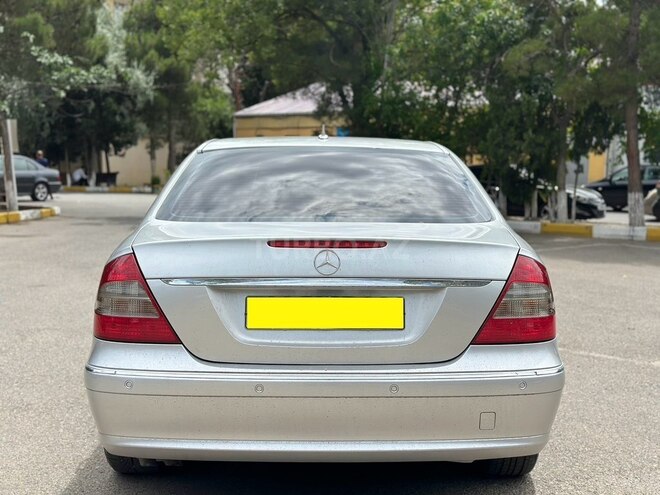 Mercedes E 220-7