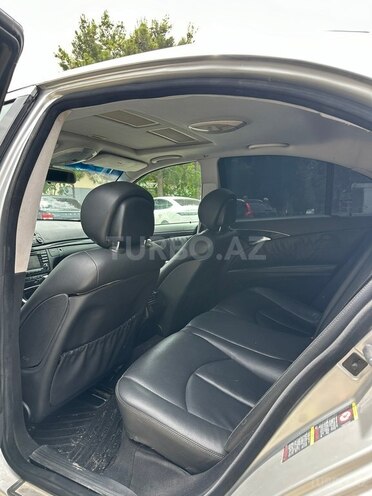 Mercedes E 220-10