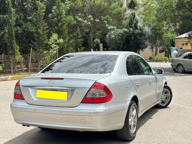Mercedes E 220-5