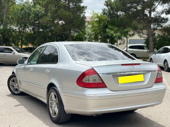 Mercedes E 220-6