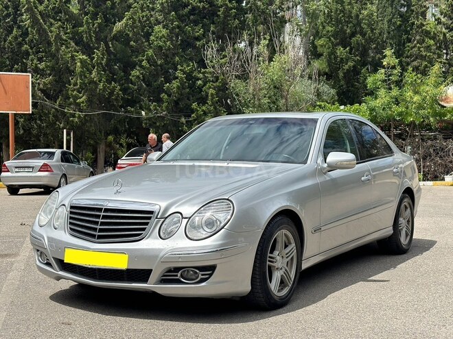 Mercedes E 220-4