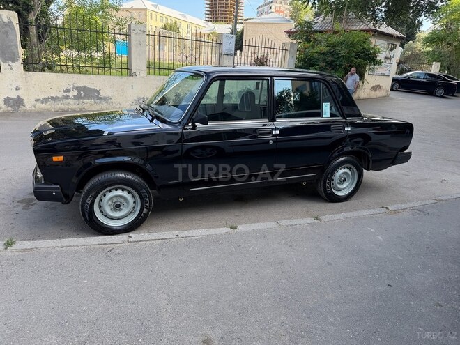 LADA (VAZ) 2107-4
