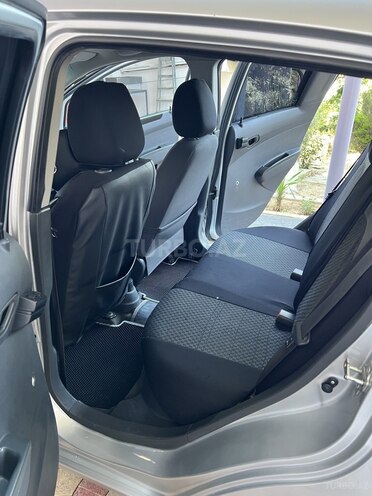 Chevrolet Spark-11