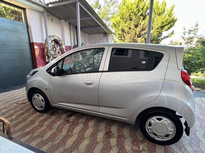Chevrolet Spark-13
