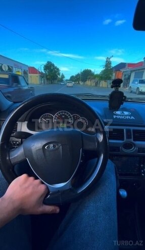 LADA (VAZ) Priora-8