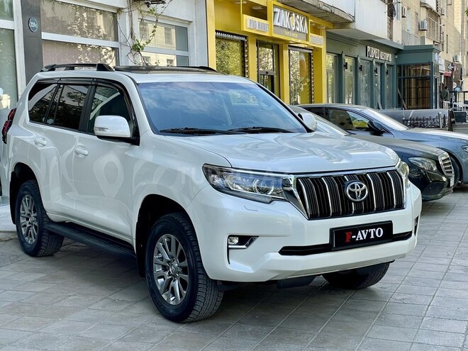 Toyota Land Cruiser Prado-3